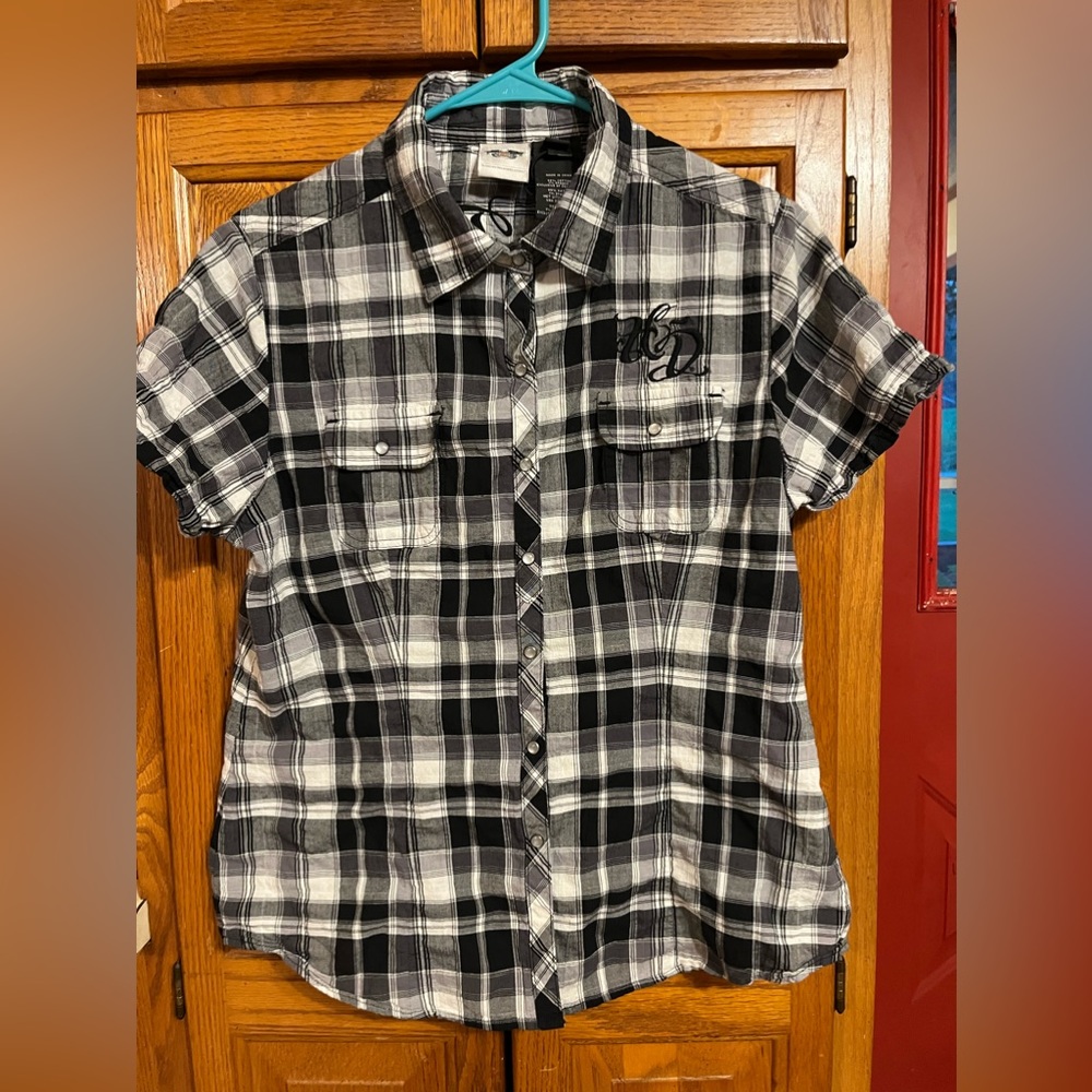 Harley Davidson Shirt. Size Large